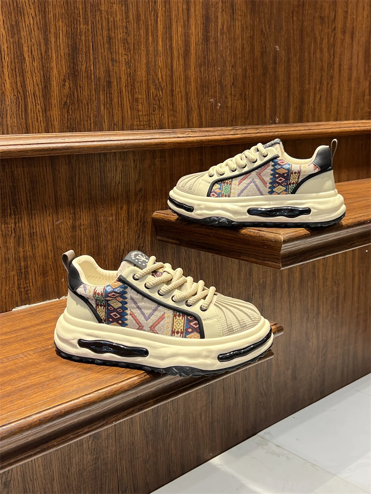 Повседневные кроссовки с растворенной подошвой. Мужские осенне-зимние белые