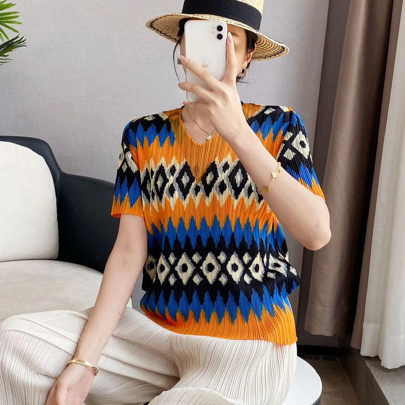 

Japanese Designer Pleated Ladies Vintage Fashion Print Top Loose Short Sleeve T-Shirt