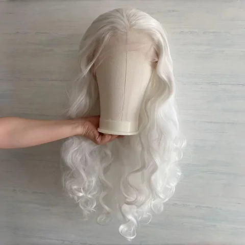 Lu's Wigs белые вьющиеся парики 13x4