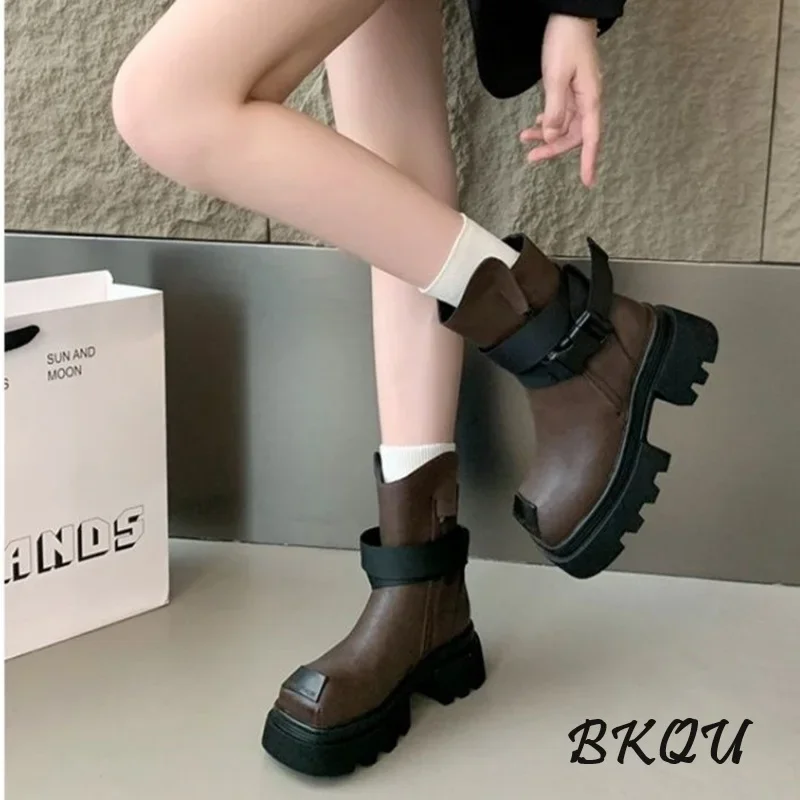 BKQU Europe 2024 осенне-зимняя новая универсальная женская обувь на толстом каблуке с