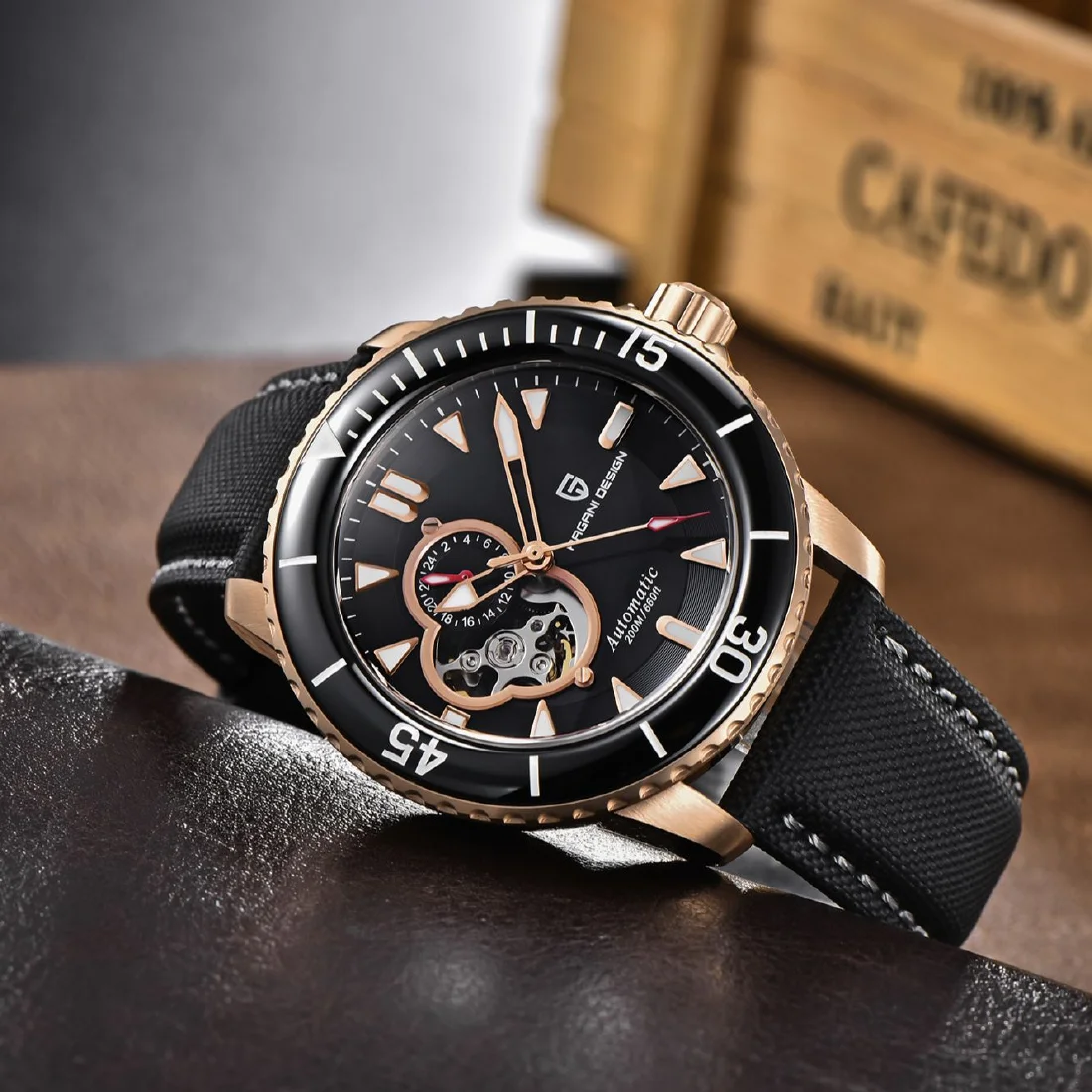 

PAGANI DESIGN New stainless steel 100m waterproof nylon with sapphire glass NH39 luxury mechanical watch