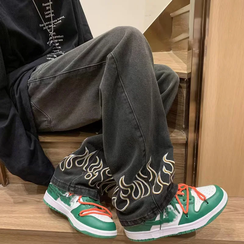 Fashion Flame Embroidery Mens Jeans Baggy Straight Denim Trousers Streetwear Casual Bottoms Hip Hop Pants Male Y2K Clothes