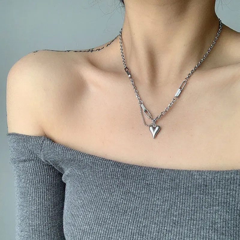 

Stainless Steel Necklace For Women Small Heart Shape Pendant Personality Patchwork Clavicle Chain Necklace Fasion Jewellery Gift