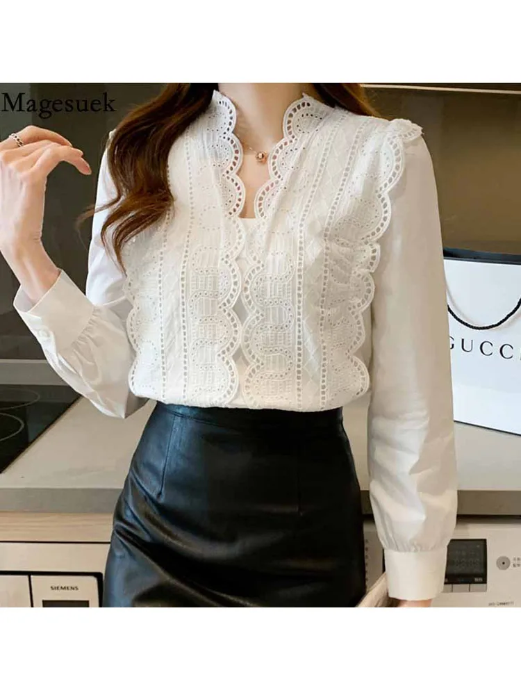 

Autumn French Hollow Out Blouse Women Fashion V Neck Flower Lace Stitching Shirt Vintage Loose Women's Long Sleeve Top 16618