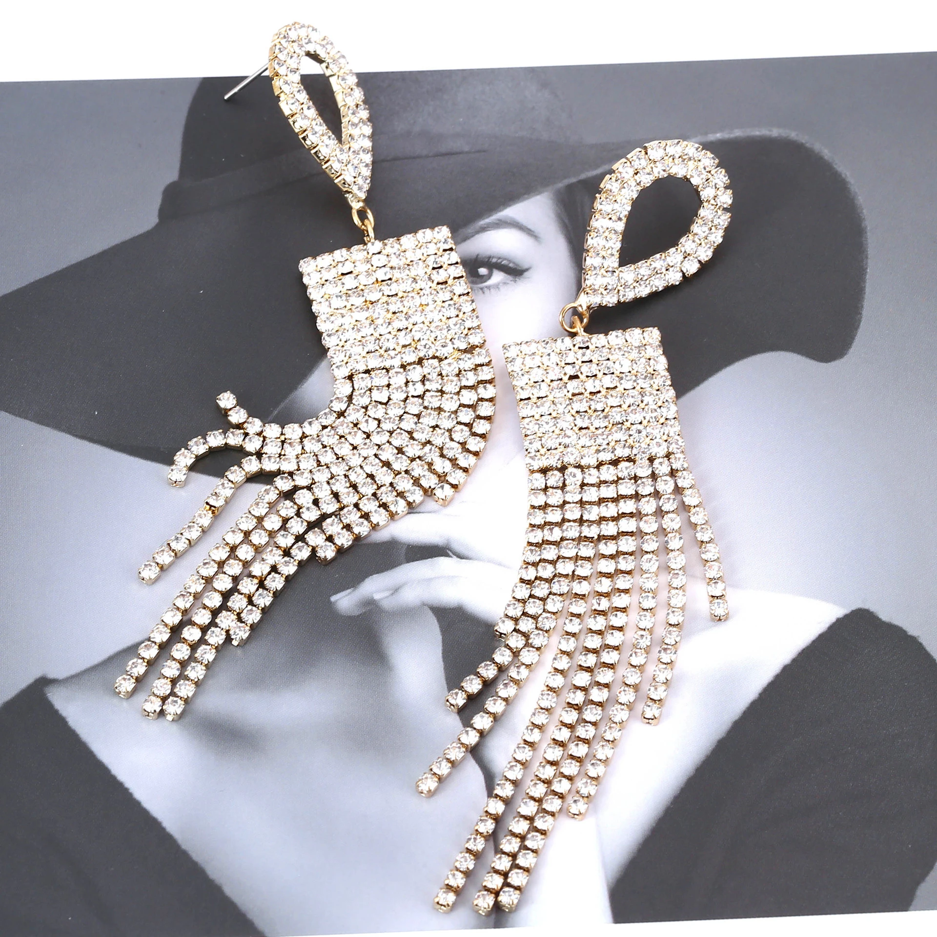 

Temperament Rhinestone Long Chain Tassel Earrings for Woman Party Accessories