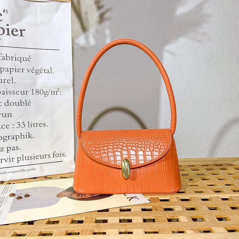 

Роскошные женские Асимметричные клетчатые сумочки 2022 из искусственной кожи, однотонная Офисная Женская Сумка-тоут на плечо, модные простые...