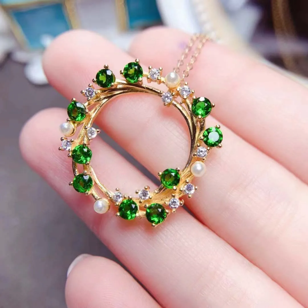 

Natural 3*3mm Diopside Wreath Pendant Necklace S925 Pure Silver Fine Fashion Wedding Jewelry for Women Free Shippings MeiBaPJ FS