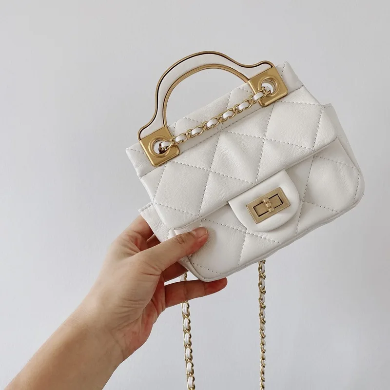 

2022 New Sheepskin Lingge Chain Bag Versatile Mini Messenger Bag Mobile Phone Bag Armpit Bag Women's Bag Fashion