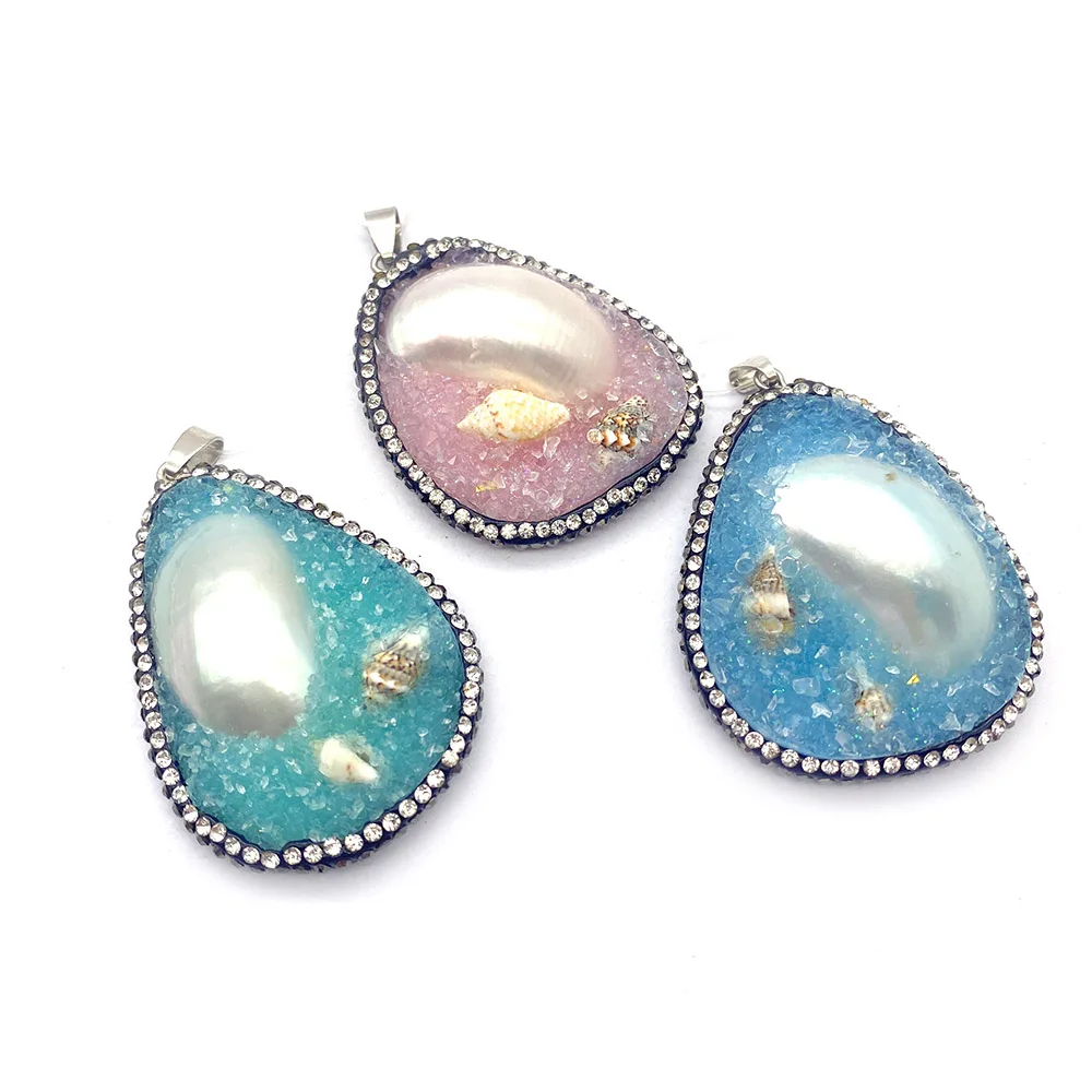 

Vintage Natural Stone Shell Pendant Irregular Drop Shape Conch Rhinestone Pendant Fashion Ladies DIY Necklace Jewelry 30-60mm