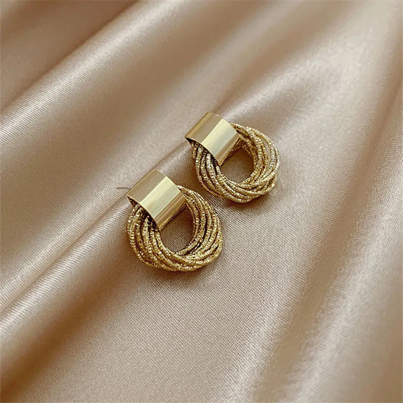 

Fashion Stud Earrings Circle Simple For Women Girls Metal Chain Jewelry Ladies Cute Trendy Gift Wedding Party
