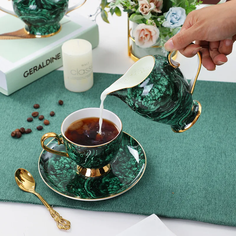 

European classical luxury bone China coffee cup and saucer set emerald green coffee set boba cup coffee cup set