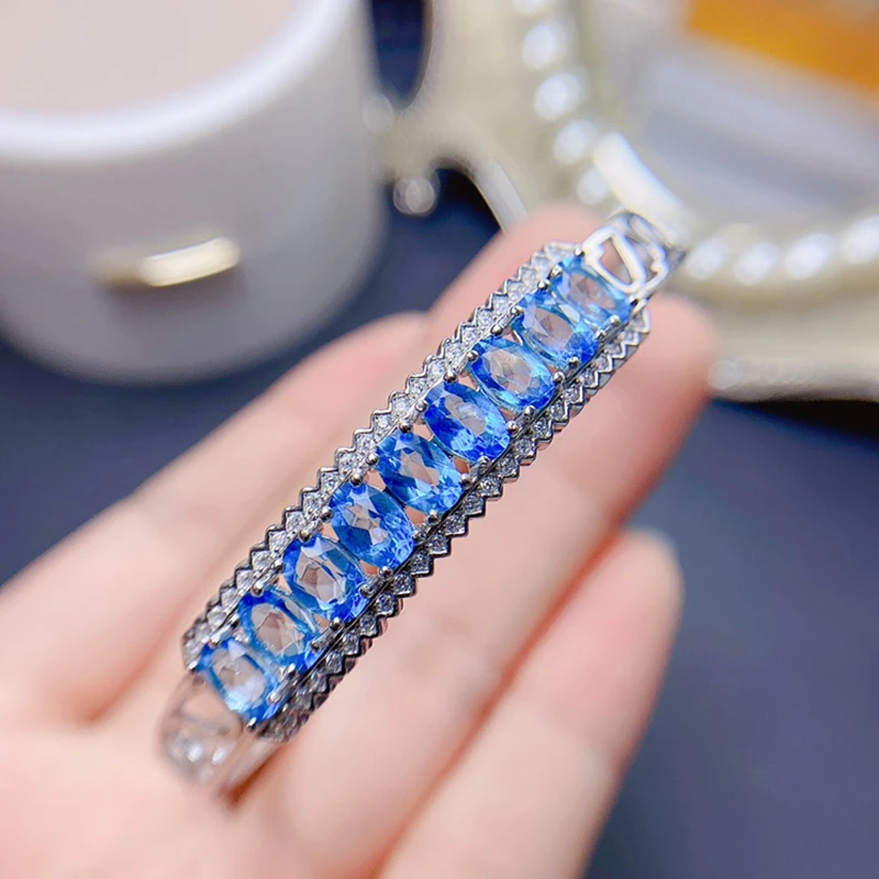 Женский браслет из серебра 925 пробы с натуральным топазом