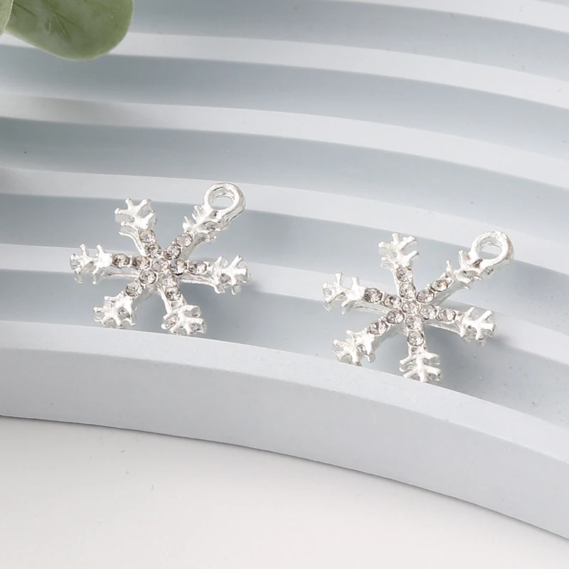 

10pcs Fashion Alloy Charms Winter Glaring Snowflake Pendants For Making Christmas Gift Necklace Earring Handmade Jewelry Finding
