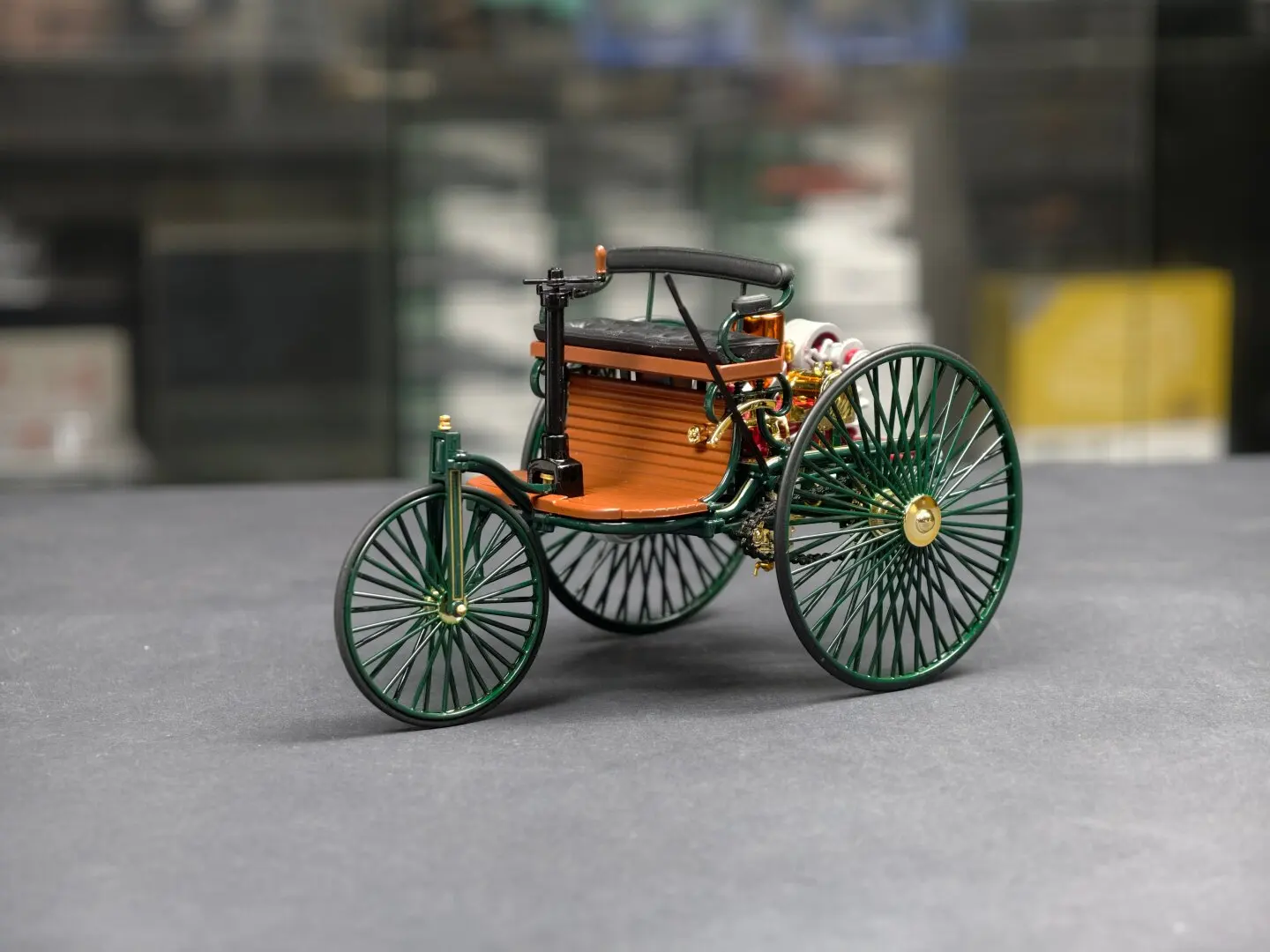 Фото Металлическая модель винтажного автомобиля Mercedes-Benz 1886 года, масштаб 1:18, NOREV №5