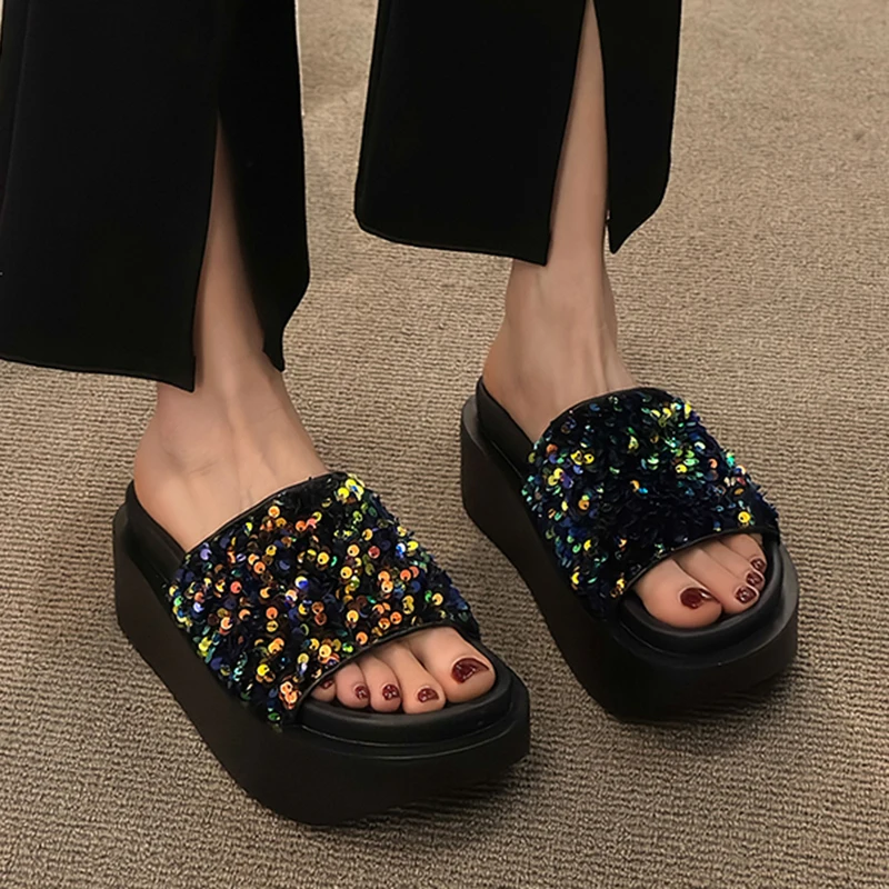 

Сандалии женские блестящие в стиле панк, пляжная обувь для сада, шнуровка, на платформе, домашние шлепанцы, Повседневная Уличная обувь