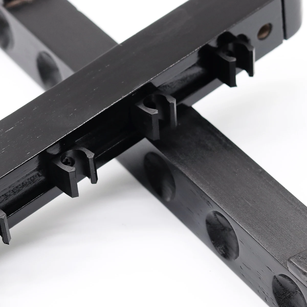 Черная 6-луночная желтая деревянная стойка для бильярдного кия высшего качества