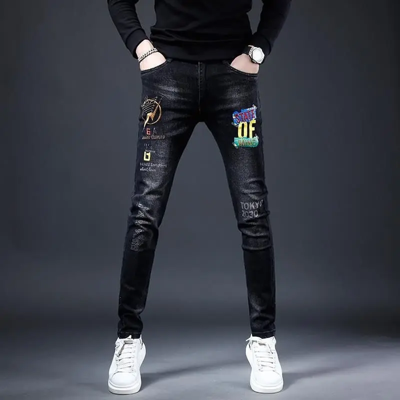 

Высококачественные мужские облегающие легкие черные джинсовые брюки, модные повседневные брюки с вышивкой, стильные сексуальные уличные джинсы