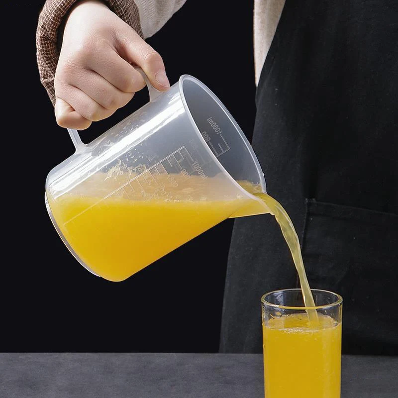 

30/50/100ml Measuring Cup with Spout Transparent Measuring Cup For Caking Baking Kitchen Laboratory Tool Graduated Mixing Cup
