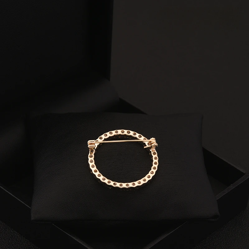 Shining Round Brooch Women's Korean-Style Simple All-Match Luxury Accessories Cardigan Neckline Anti-Exposure Fixed Clothes Pins