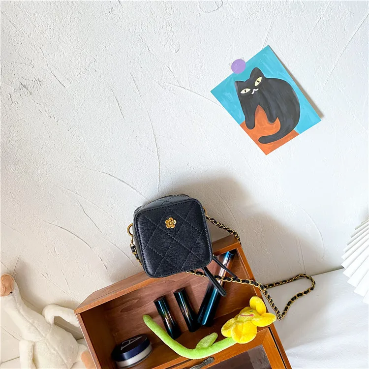 Little Girls Flower Mini Messenger Bags Fashion New Children Small Square Box Flower Shoulder Bag with Chain Drop Shipping Hot