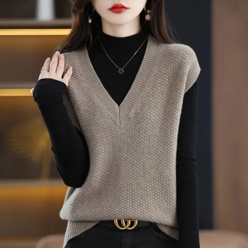 

Pullover vest female autumn and winter woolen solid v neck sleeveless sweater women waistcoat casual vest pullover female tops