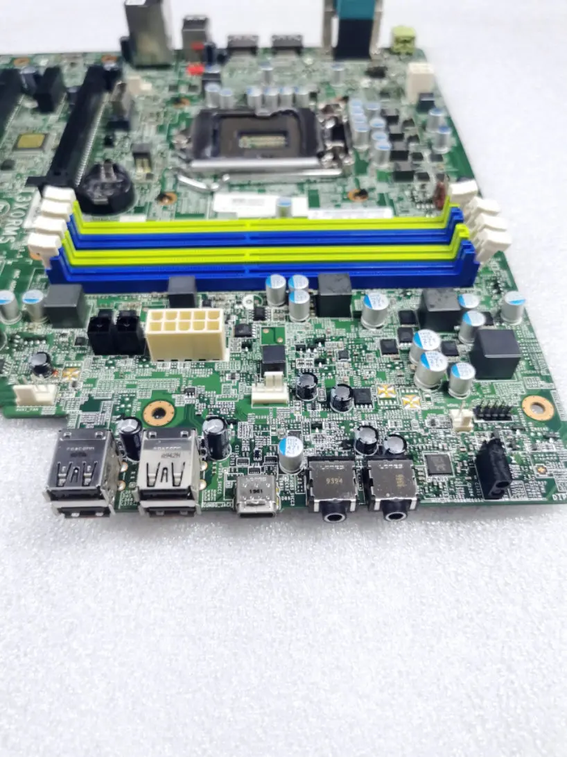 Основная плата рабочей станции Lenovo ThinkStation P330 I3X0MS C246 чип 01YW007