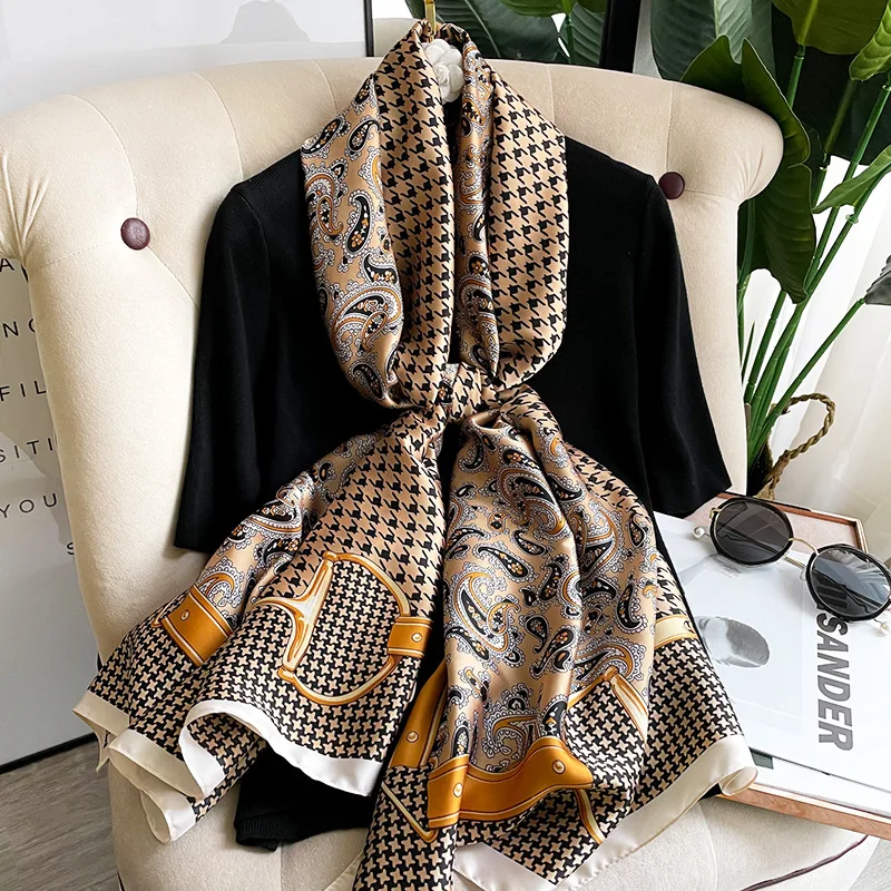 

Fashion Long 180X90CM Beach Towel 2022 Luxury Satin Print Bandannas Europe And America Silk Scarves Four Seasons Popular Shawls