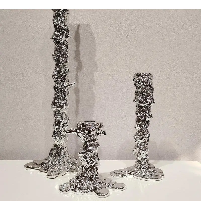 Подсвечники в форме расплавленной колонны украшение для стола