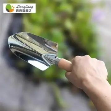 

2021 thick gardening tools turning the soil to plant vegetables and trees