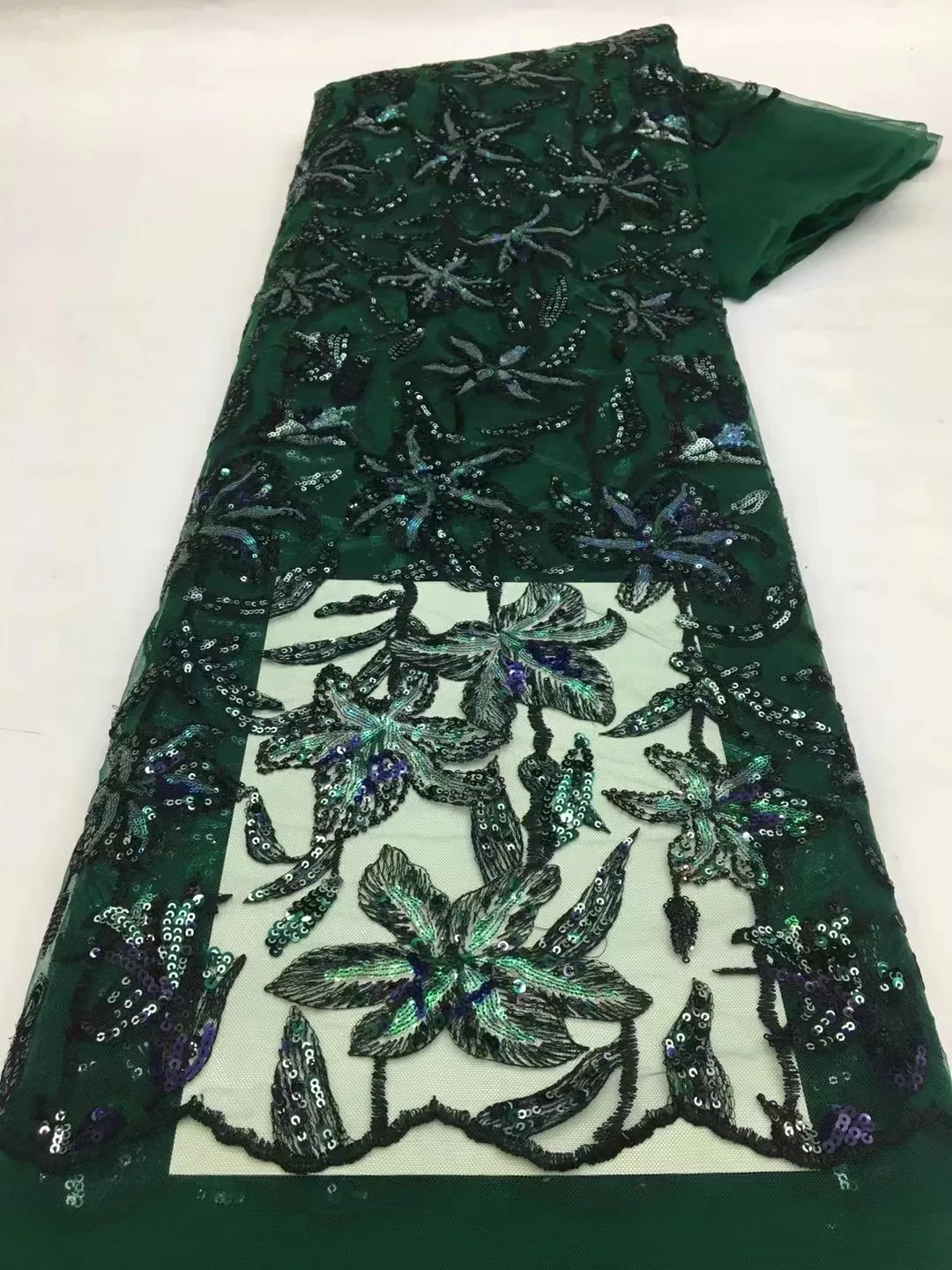 

African Lace Fabric 2023 Wholesale French Lace Fabric High Quality Nigerian Tulle Glitter Sequins Lace Fabric For Wedding