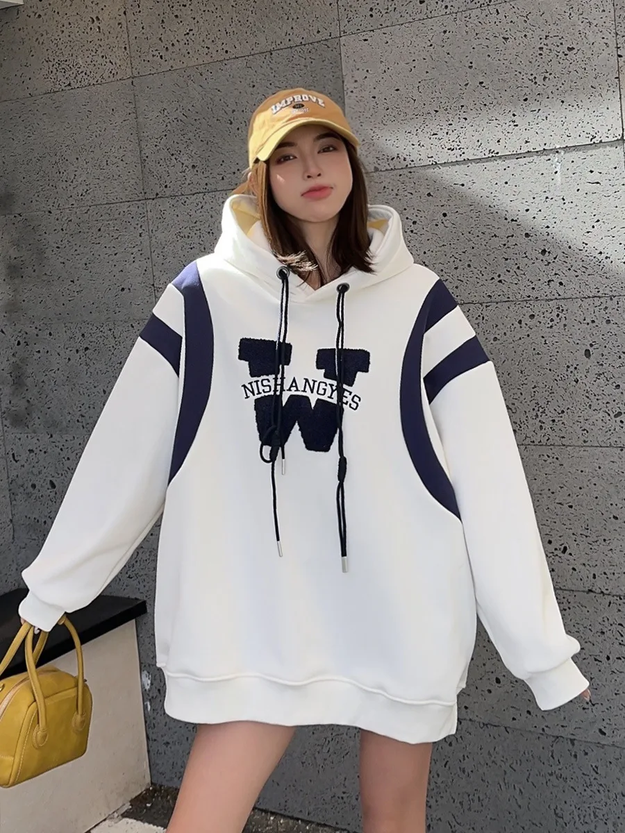 Женский свитер с капюшоном большого размера в стиле пэчворк зима 2024 теплый флис