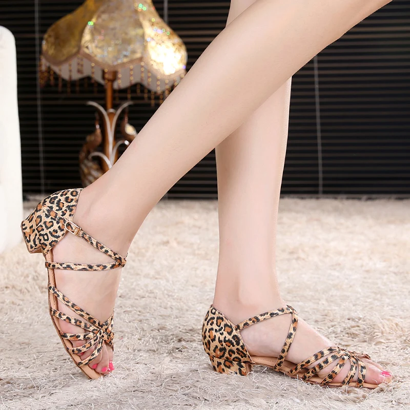 New Arrival Girls Latin Dance Shoes Ballroom Soft Women Ladies Tango Jazz Practice Dance Shoes Salsa Sandal Low Heel Shoes 3CM