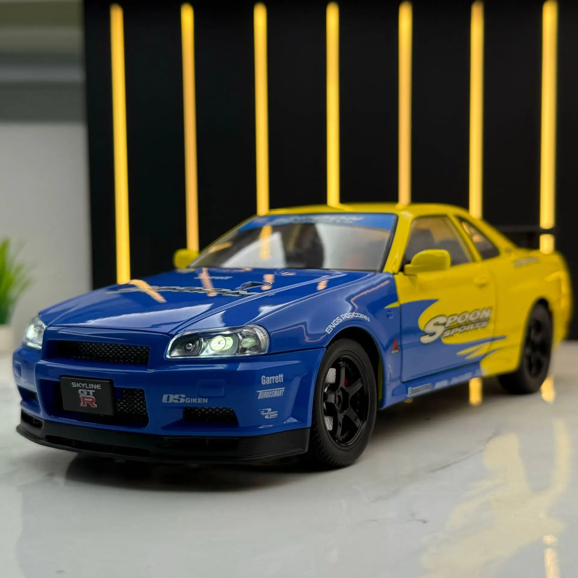 Maisto Nissan Skyline GTR R34 1:24