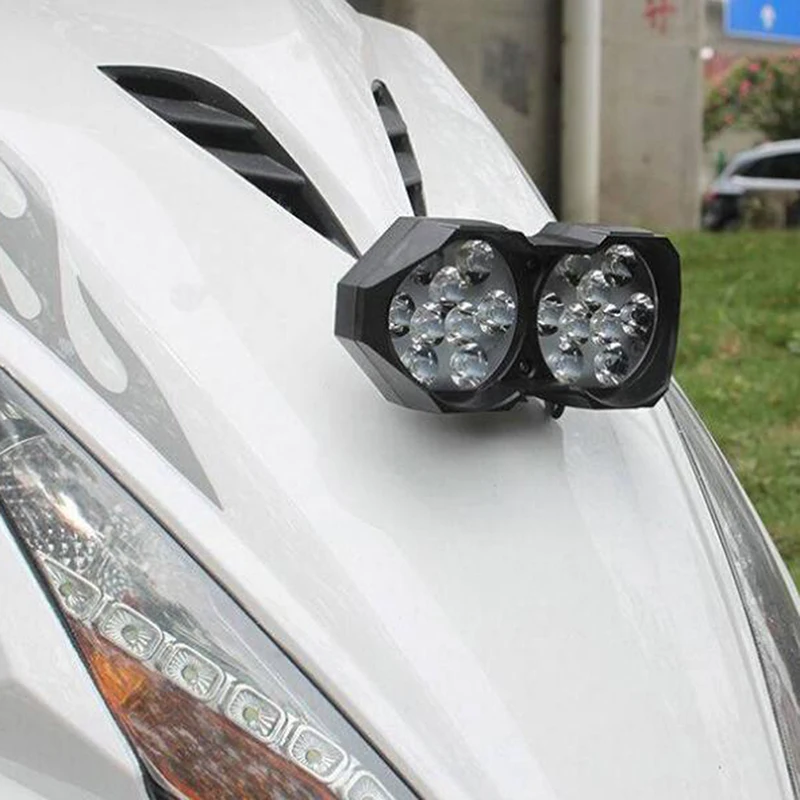 

1Pc Motorcycle Car Super Bright 18 LED 40W Light Headlight Spotlights Headlamp