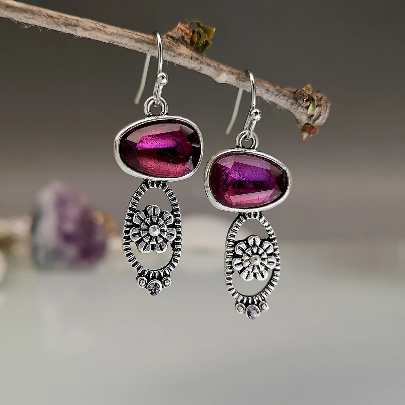 

Bohemia Purple Crystal Hook Dangle Earrings For Women Vintage Silver Color Flower Bridal Wedding Party Earrings Eardrop Jewelry