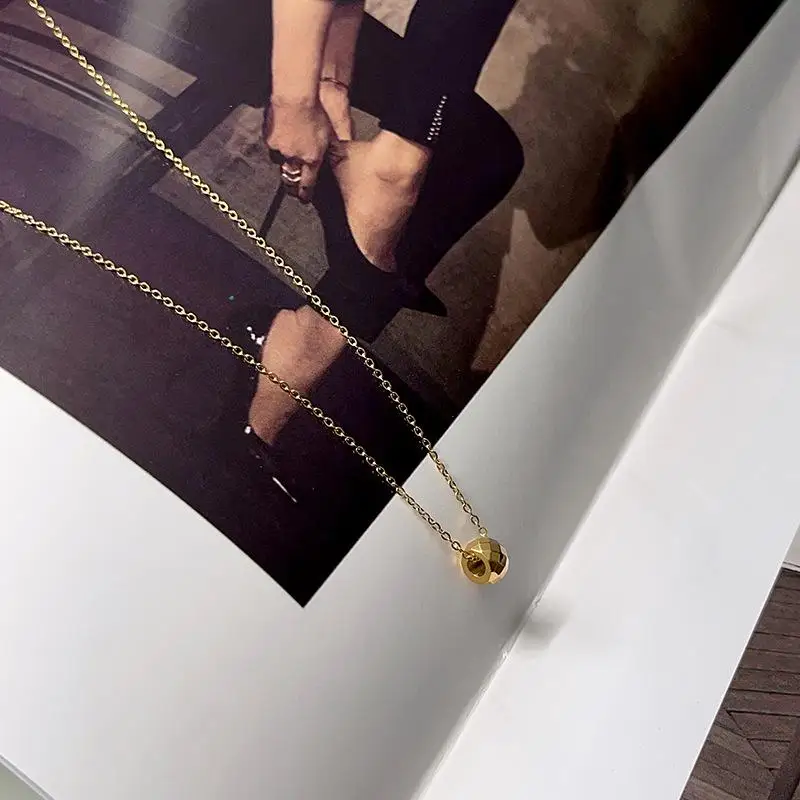 Новинка 2025 простое и универсальное геометрическое изогнутое круглое ожерелье с