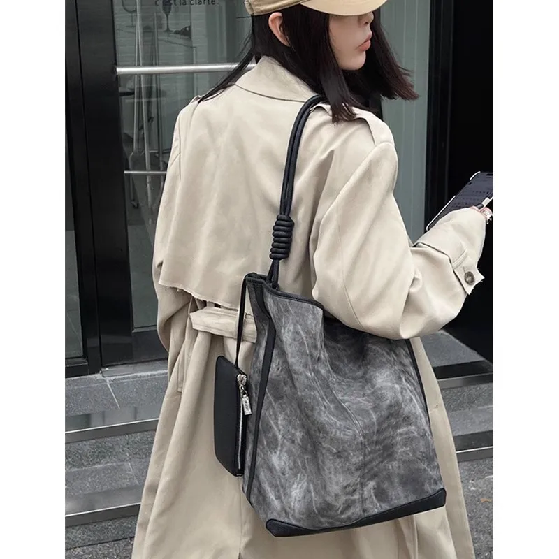 

Роскошная кожаная вместительная Повседневная сумка-мешок с ручками для женщин, модная универсальная трендовая Сумка-тоут, большая сумка, 2023