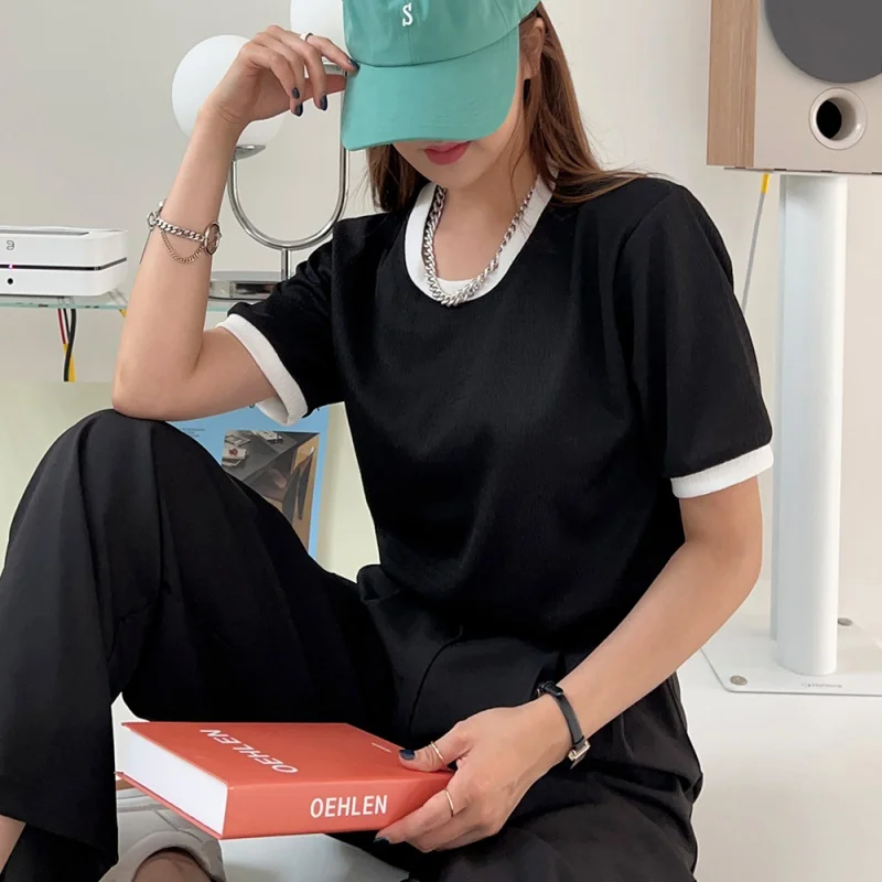 

Second Round Color Round Half-sleeved T-shirt for Women