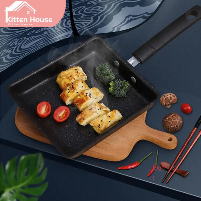 

Black Breakfast Make Fry Egg Pan Japanese Style Kitchen Pot Solid Wood Handle Thickened Square Pan Kitchen Accessories Iron