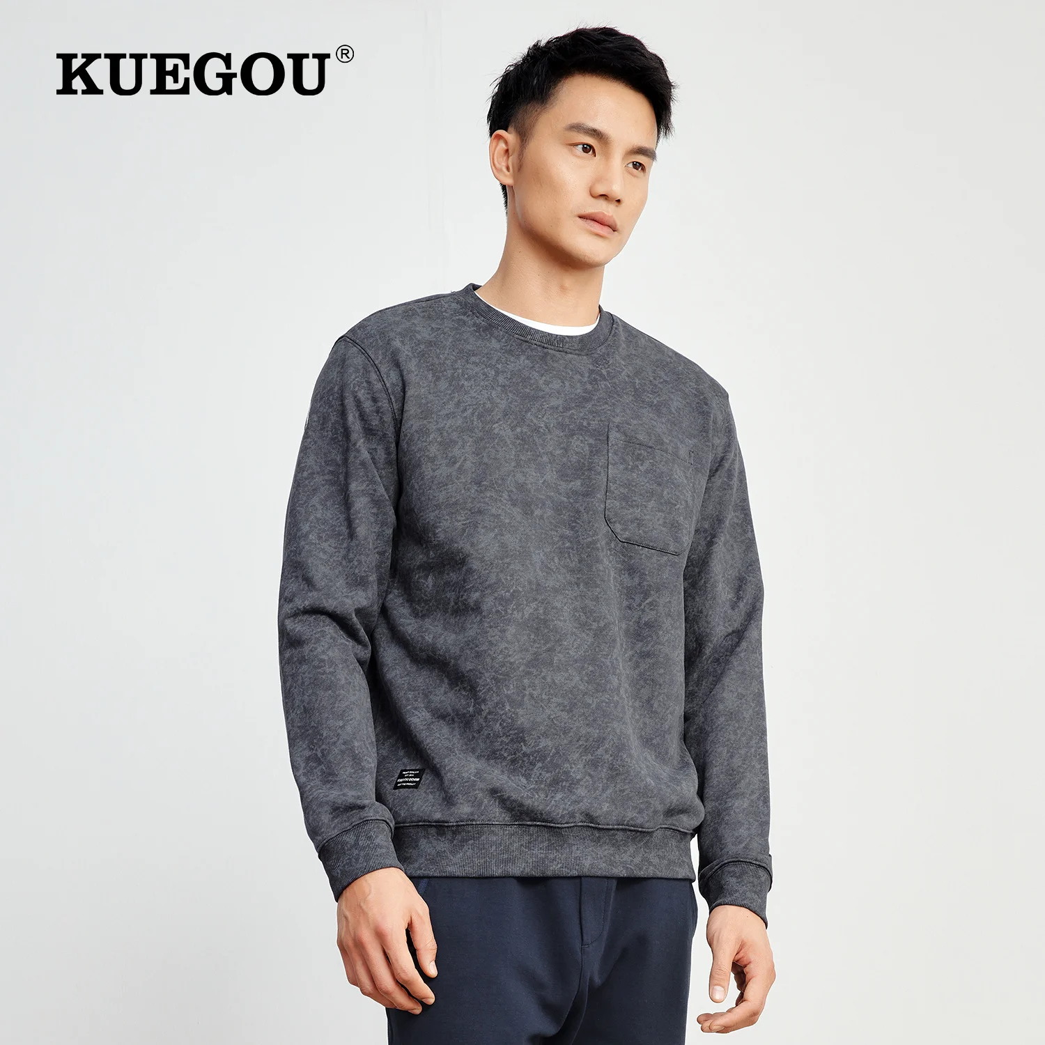 

KUEGOU 2022 Spring Cotton Letter Print Gray Sweatshirt Men Crewneck Slim Fashion For Male Streetwear Plus Size Clothing 60082
