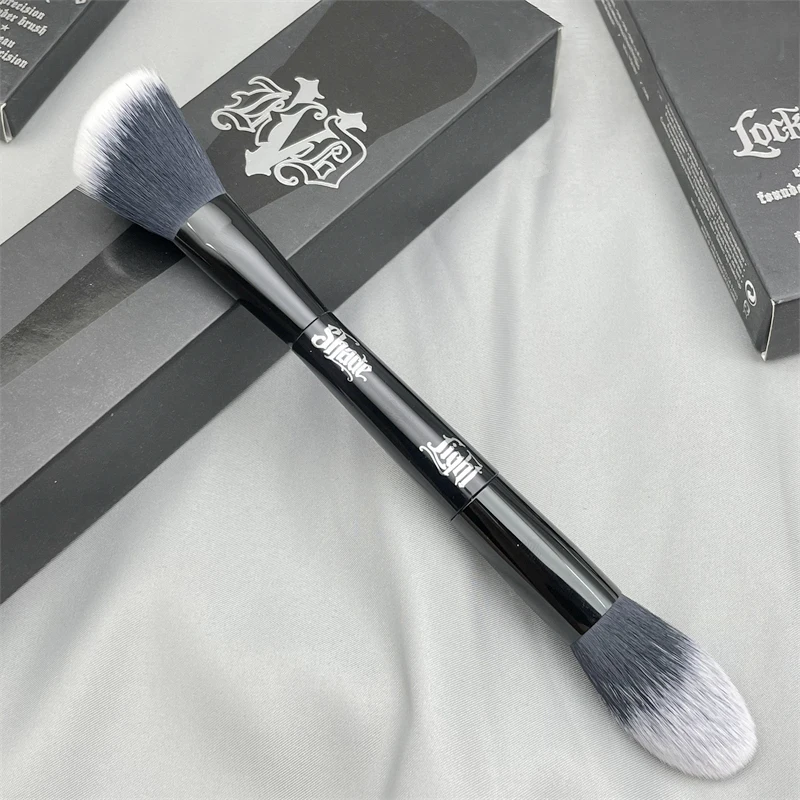 

KVD N°Shade Light FACE Contour Brush - Highlighter / Blusher Contour Brush Angle Sculpting Blush Shadow Bronzer Makeup Brush