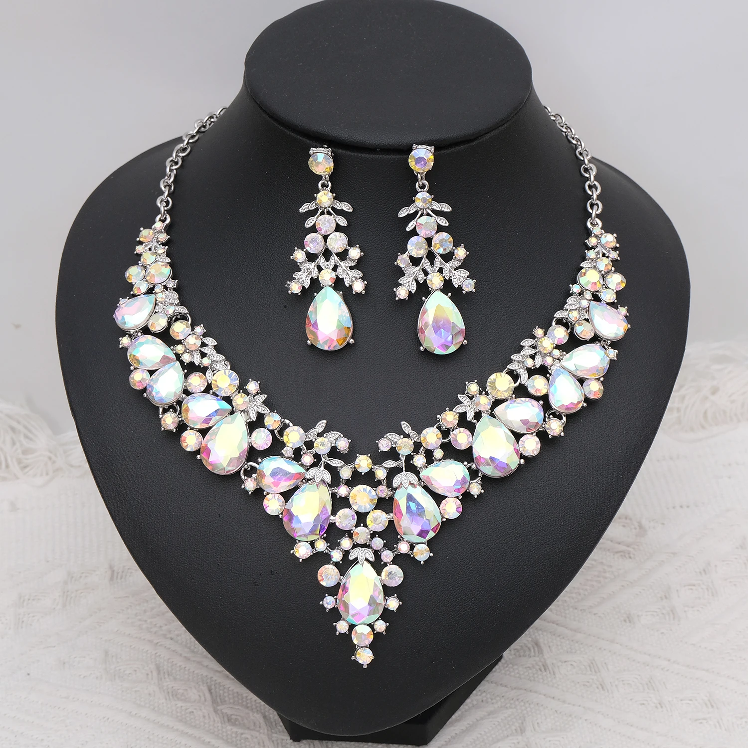 

Women's Statement Necklace Earrings Set for Bride Austrian Crystal Wedding Bridal Costume Jewelry Sets Accessory for Bridesmaid