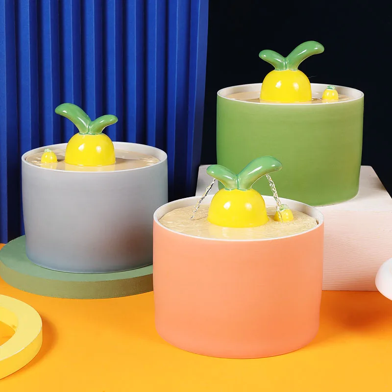 

Ceramic Cat Drinking Water Fountain Pet Bowl Kawaii Carrot Automatic Cat Bowl Water Dispenser for Dog Safe Non-Toxic Pet Feeder