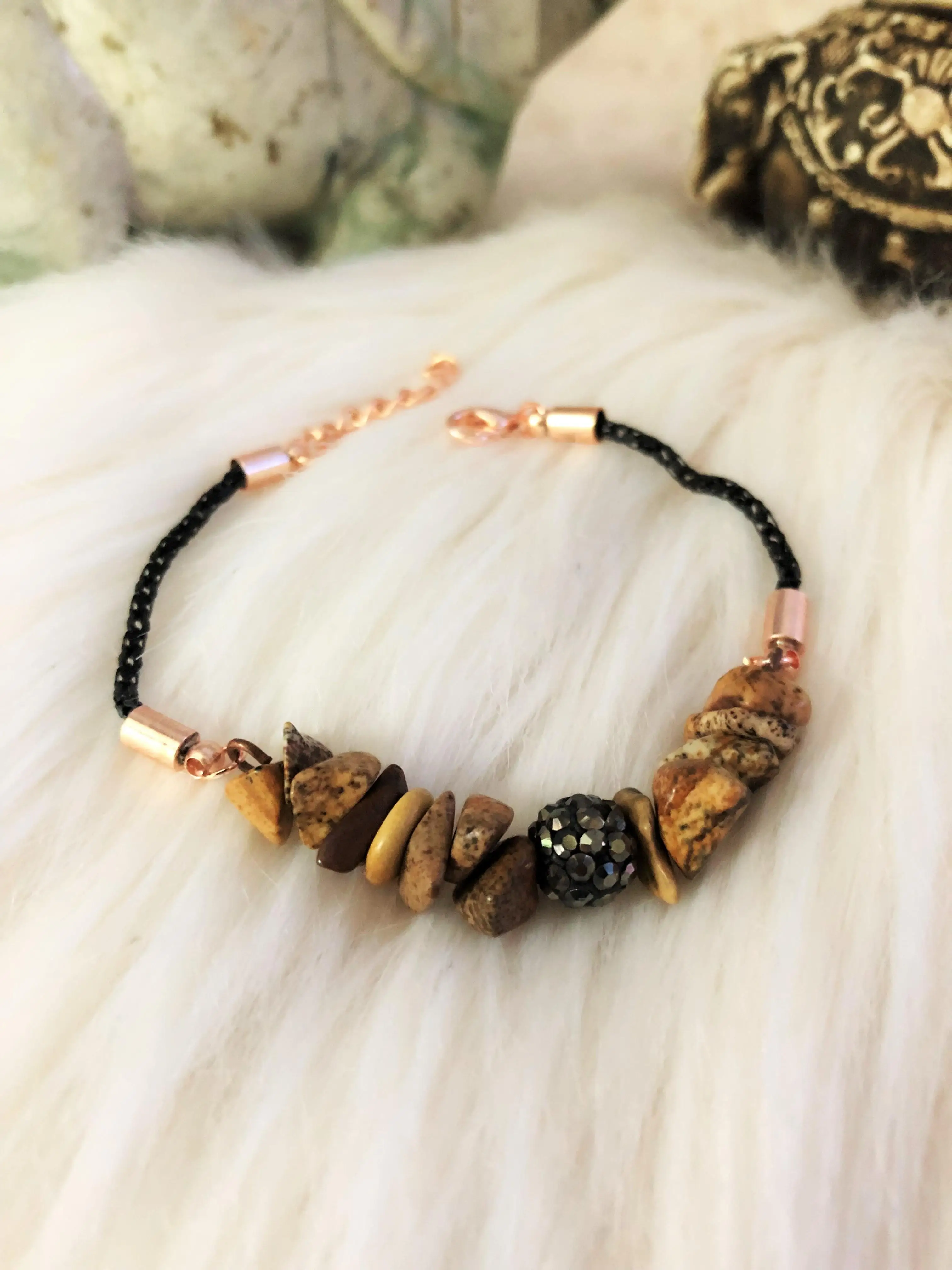 

Женский браслет из натуральной яшмы Nrs863