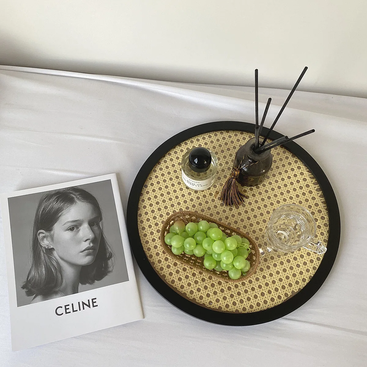 

Retro Homemade Wooden Rattan Tray Desktop Perfume Ornaments Jewelry Storage Plate Nordic Style Japanese Photography Props