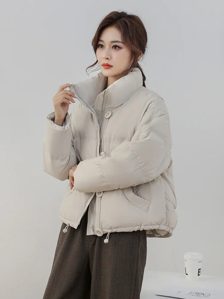 Женская короткая куртка на утином пуху новинка зимы 2024 корейская свободная