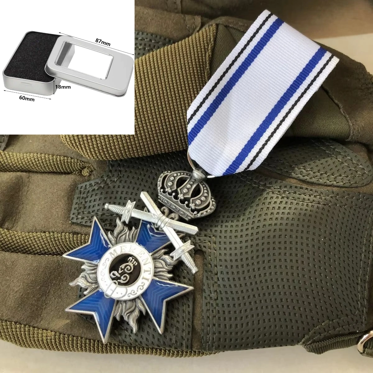 

Военная эмалированная медаль