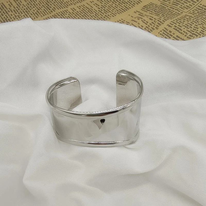 пара манжетов