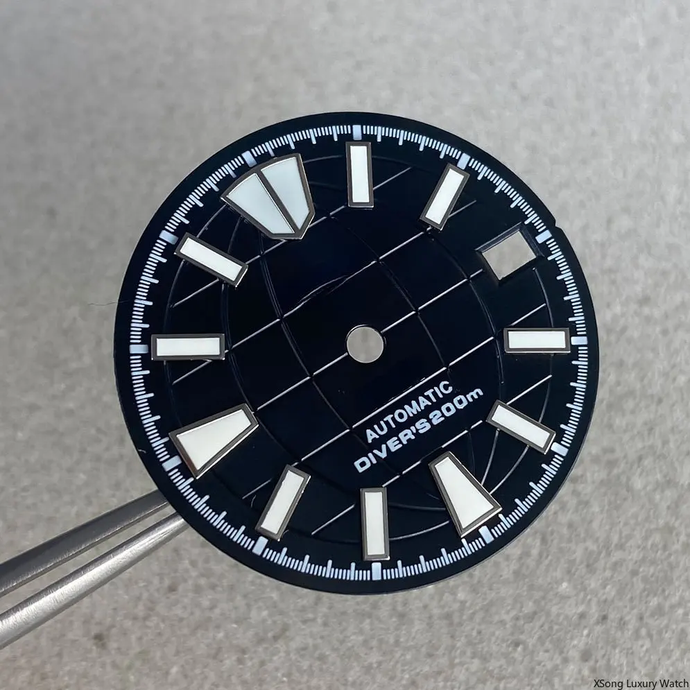 S 28.5mm Watch Dial Modification Accessories Sun Pattern Watch Dial Green Luminous Nail Is Suitable for NH35A Movement