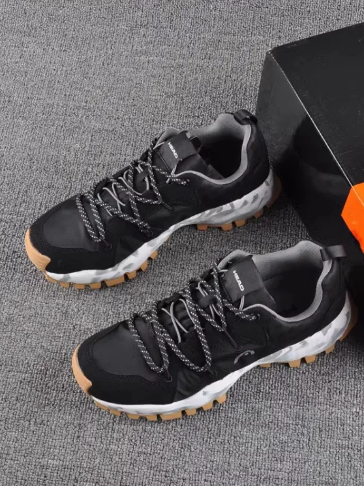 Мужские спортивные кроссовки на шнуровке